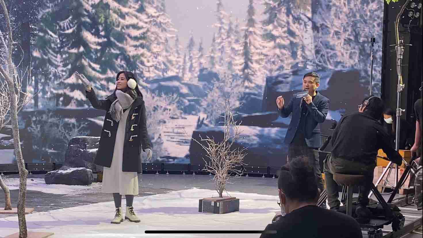 红龙扑克以ALED先进显屏技术，，，，与金马奖视觉特效团队“再现影像”携手合作打造LED虚拟摄影棚，，，提供沉浸式表演体验，，，，并精简拍摄成本与时间