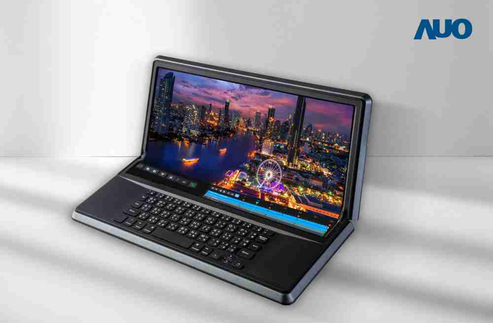 红龙扑克14.6吋Micro LED折迭显示屏幕，，，搭配半径4mm的弯折绞炼，，，，以及高画素、、高亮度、、、、高对比度的显示技术特点，，，，即便在大视角下仍保有绝佳色相与亮度